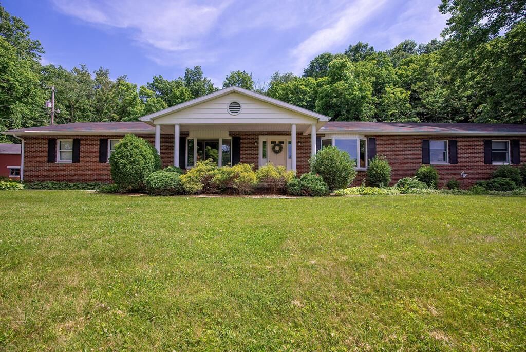Property Photo:  166 Fry Drive  OH 45601 