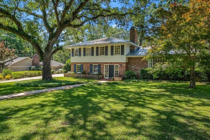 Property Photo: 1001 Gardenia Drive FL 32312