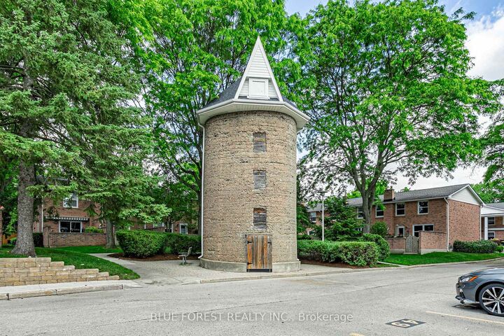 Property Photo: 1385 Commissioners Road W 50 ON N6K 1E2
