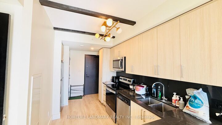 Property Photo: 145 Columbia Street W 1536 ON N2L 0K7