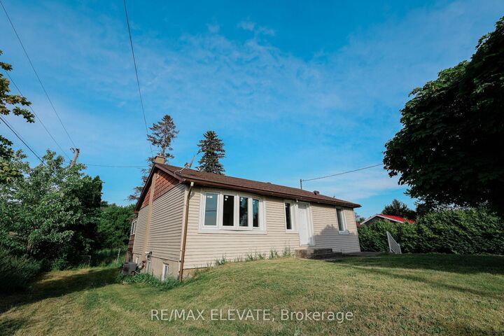 Property Photo: 106 Whites Road ON K8V 5P5