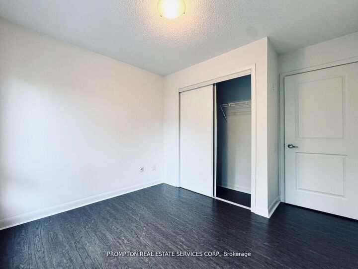 Property Photo: 19 Anndale Drive Th10 ON M2N 0H2