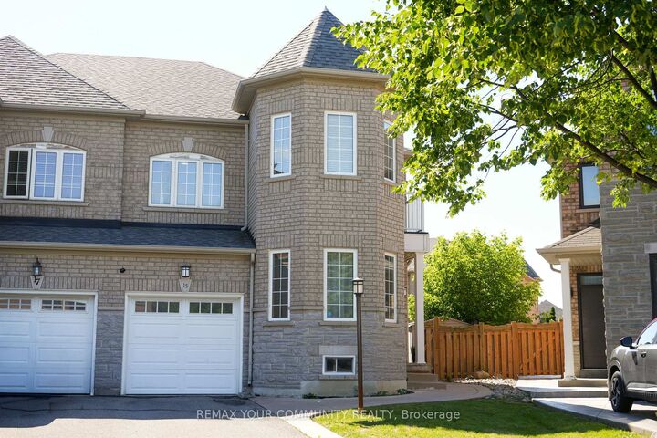 15 Bellefontaine Court — photo 1