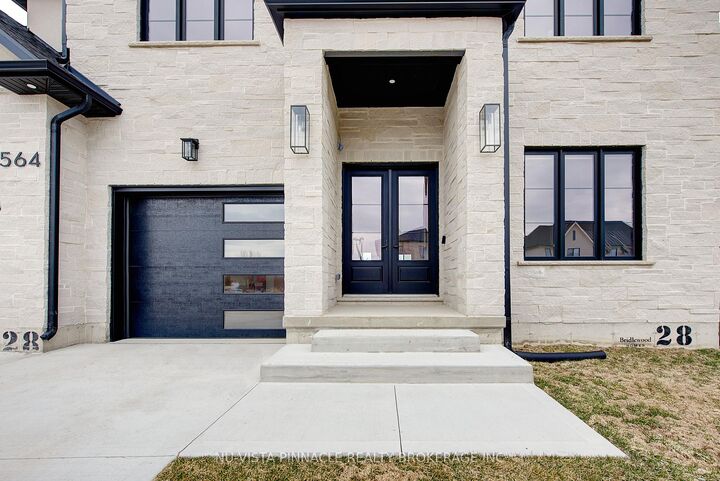 564 Creekview Chase — photo 1