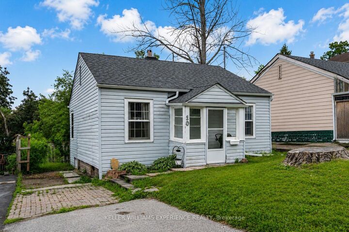 Property Photo: 10 Argyle Avenue ON L3V 2V6