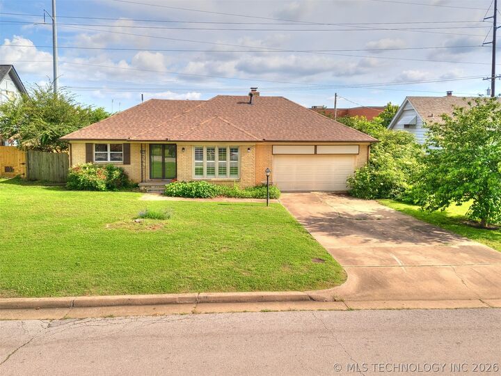 Property Photo: 5910 E 36th Street OK 74135
