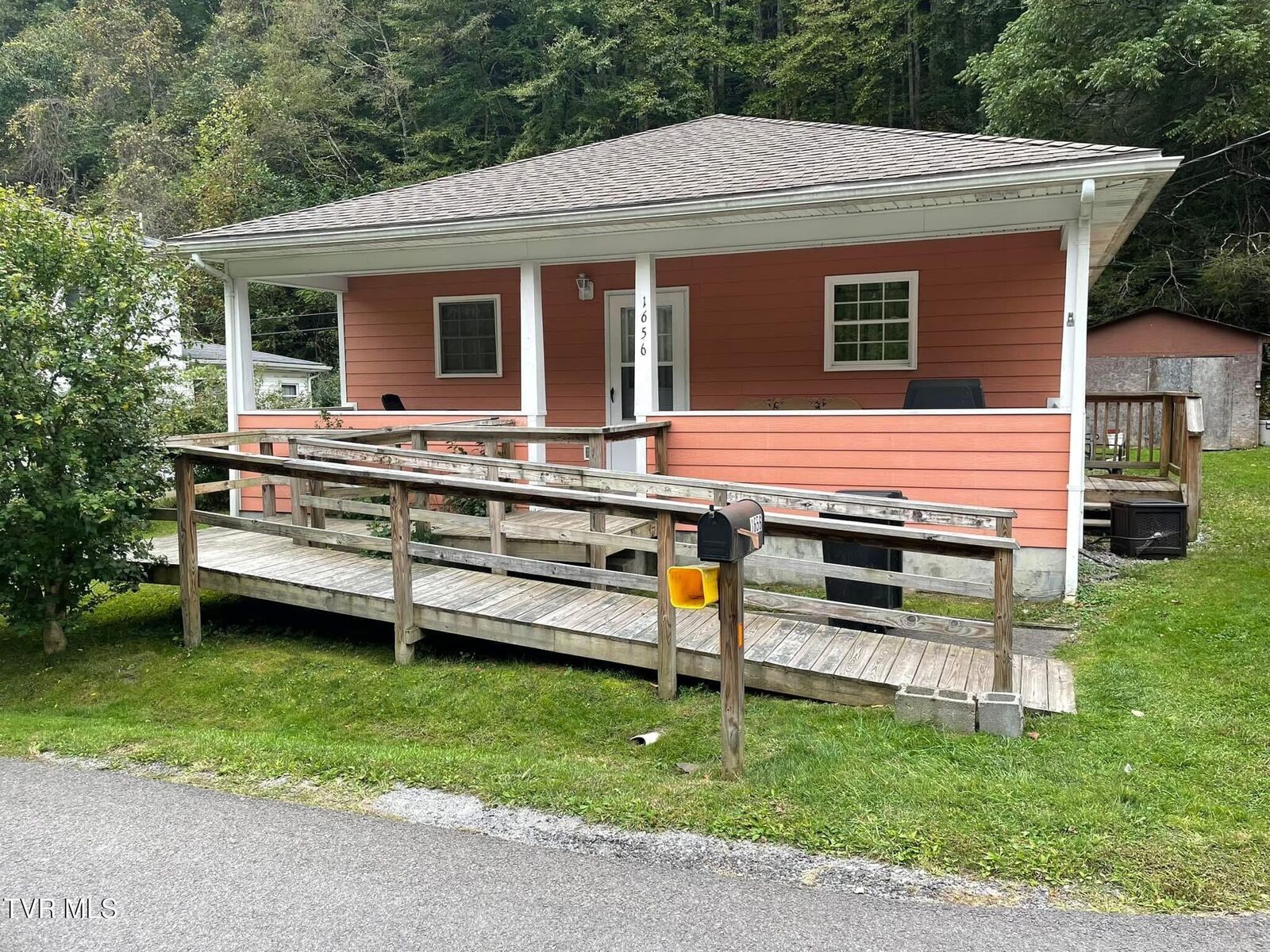 Property Photo: 1656 Derby Road VA 24216