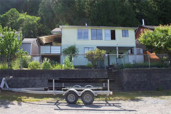 Property Photo:  534 Cardiac Climb Rd  BC V0P 1X0 