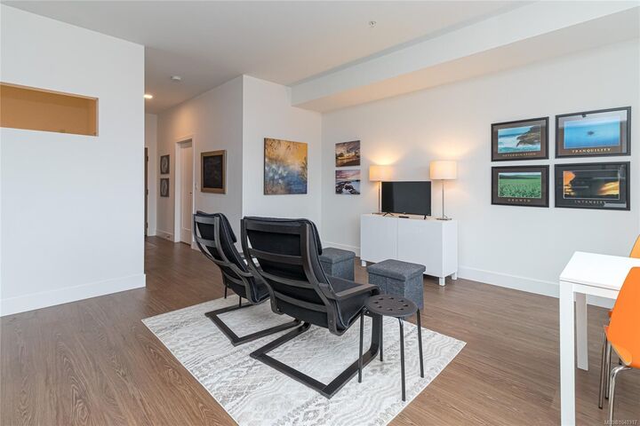 Property Photo:  515 Chatham St #321  BC V8T 0C8 