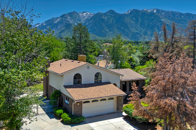 Property Photo:  9363 S Solena Way E  UT 84093 