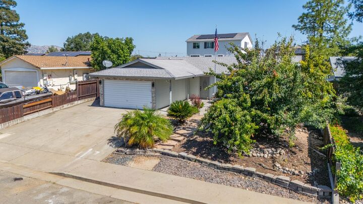 Property Photo:  1039 Roosevelt Avenue  CA 95694 