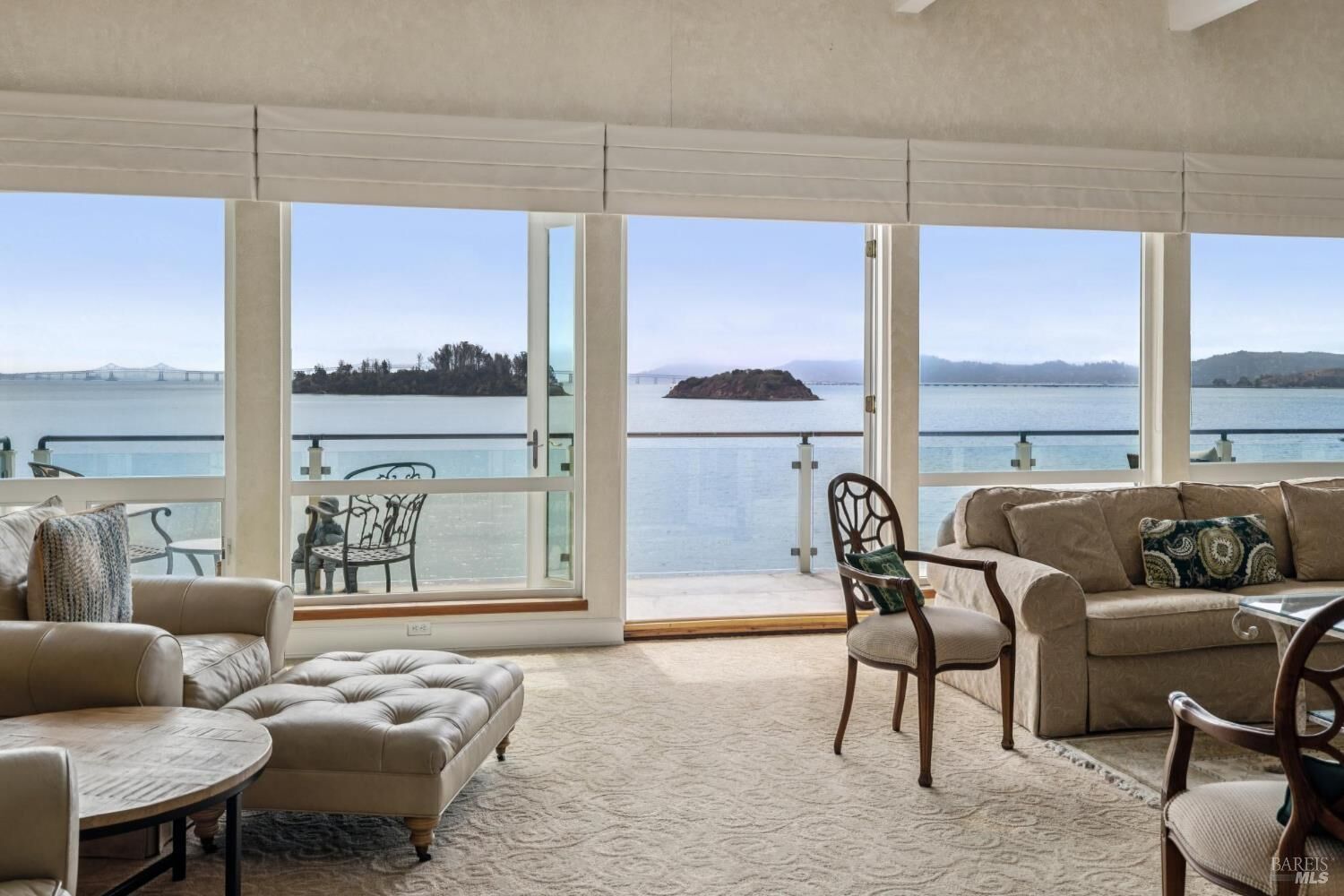 Property Photo: 187 Oak Drive CA 94901