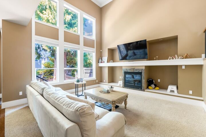 Property Photo:  14771 34th Avenue  BC V4P 0B2 