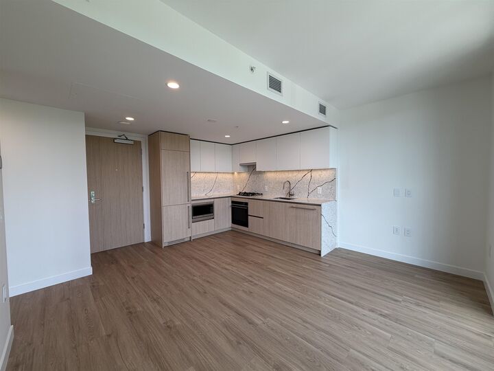 Property Photo: 2135 Springer Avenue 1103 BC V5B 3K4