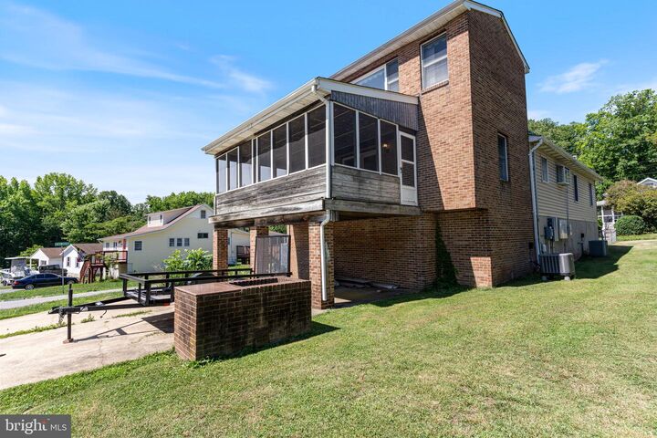 Property Photo:  4820 Sherwood Avenue  MD 20732 