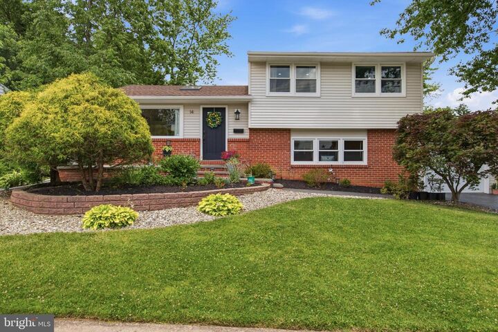 Property Photo:  14 Wardman Avenue  NJ 08638 