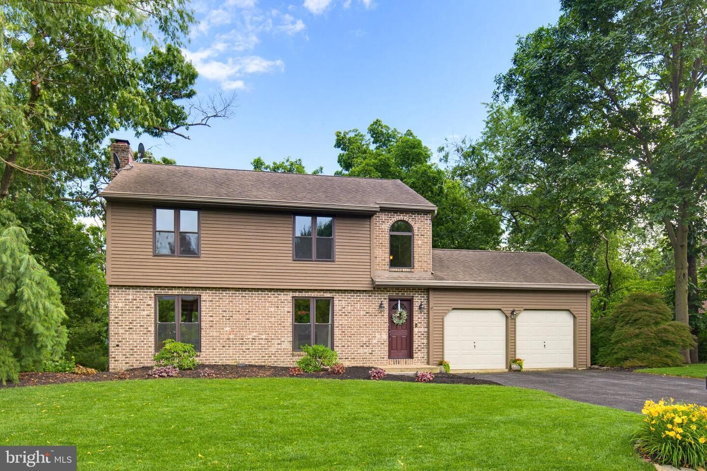 Property Photo:  3885 Sterling Way  PA 17512 