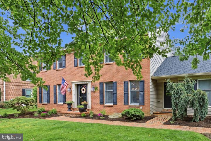 Property Photo:  2429 Fruitville Pike  PA 17601 