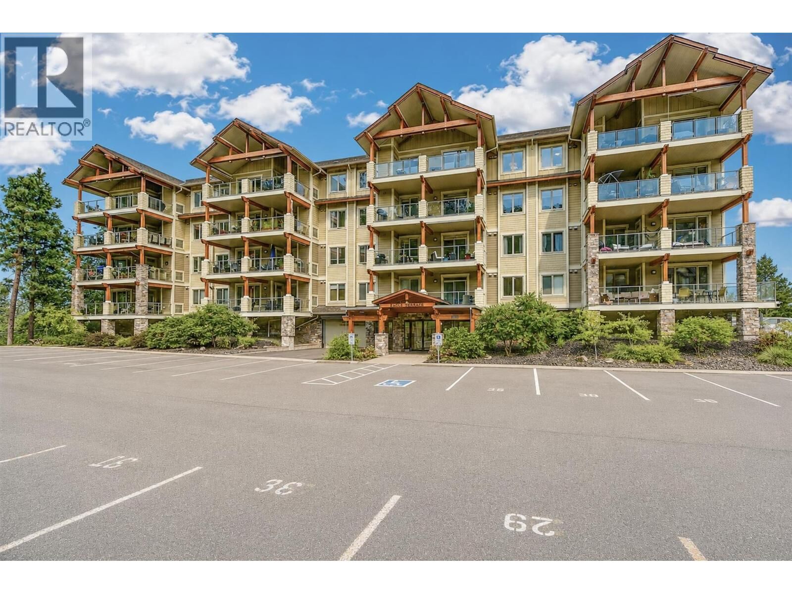 Property Photo: 2470 Tuscany Drive 405 BC V4T 3G8