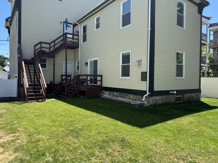 Property Photo:  131 Laurel Street Apt C  MA 02148 