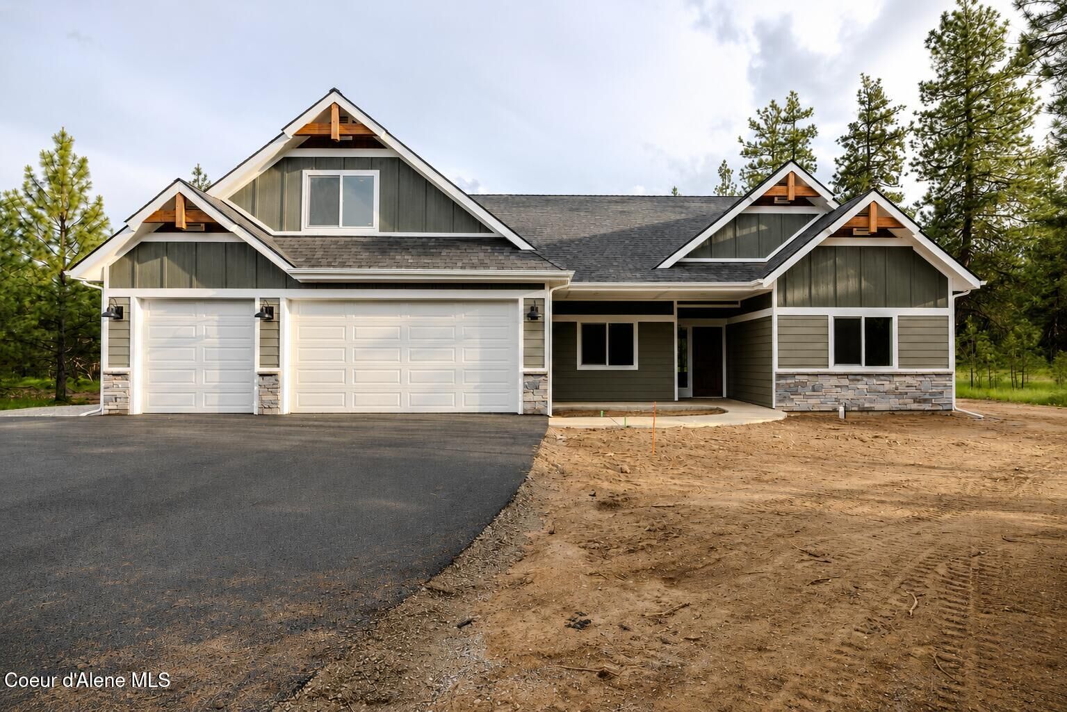 Property Photo:  12664 E Howard Road  ID 83801 