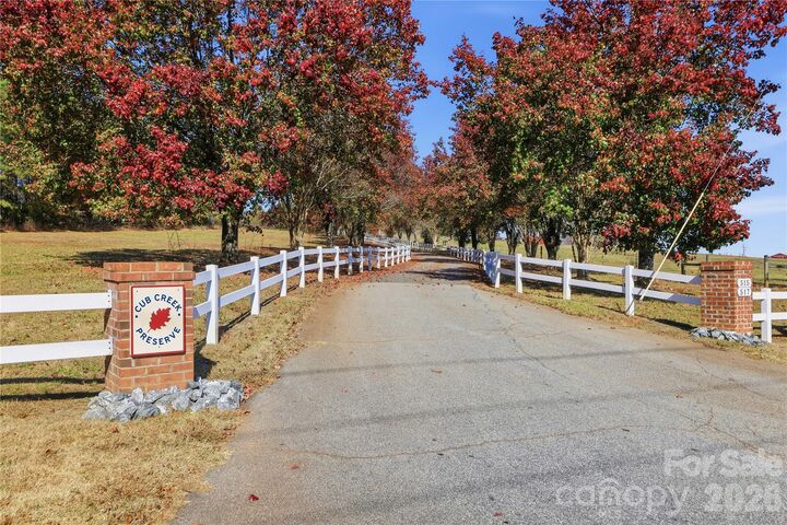 Property Photo:  517 Cub Creek Road  NC 28040 