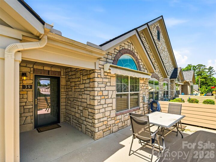 Property Photo:  39 Braeburn Way  NC 28731 