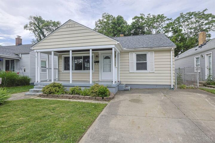 Property Photo:  905 Allen Avenue  OH 45015 