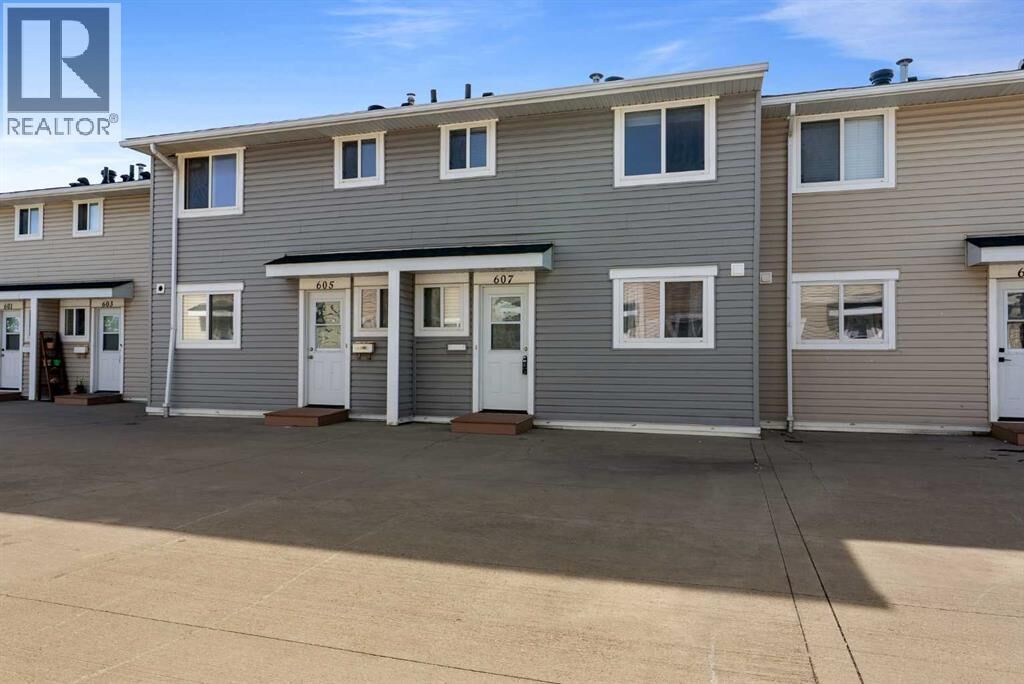 Property Photo:  600 Signal Road  AB T9H 3Z4 
