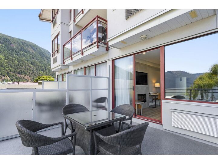 Property Photo:  160 Esplanade Avenue 206C  BC V0M 1K0 