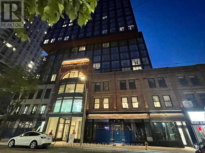Property Photo:  100 Queen Street East 3609  ON M5C 0B5 