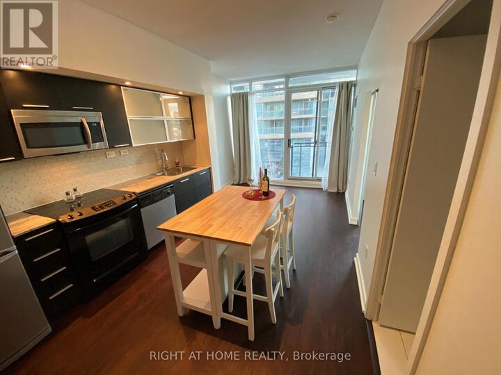 Property Photo:  25 Capreol Court 306  ON M5V 3Z7 
