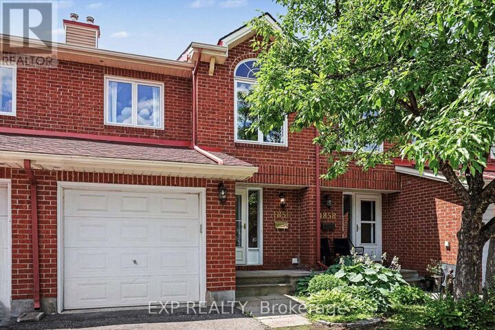 Property Photo: 1856 Summerfields Crescent ON K1C 7B7