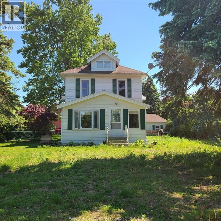 Property Photo:  1991 Road 5 East  ON N0P 2G0 