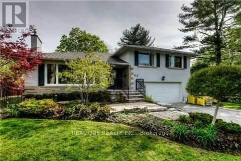 Property Photo:  207 Pinehurst Drive  ON L6J 4X2 