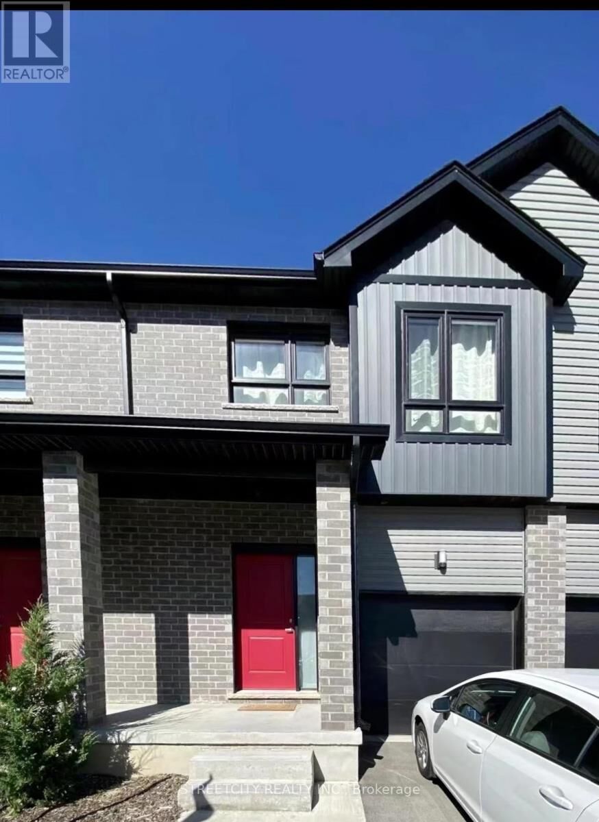 Property Photo:  819 Kleinburg Drive 46  ON N5X 3Z1 