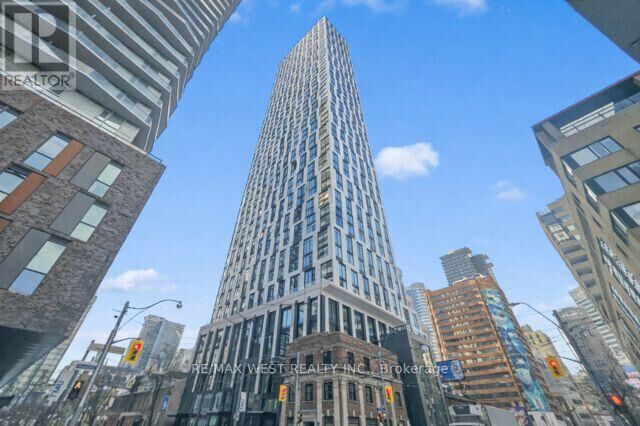 Property Photo:  252 Church Street 2616  ON M5B 0E6 