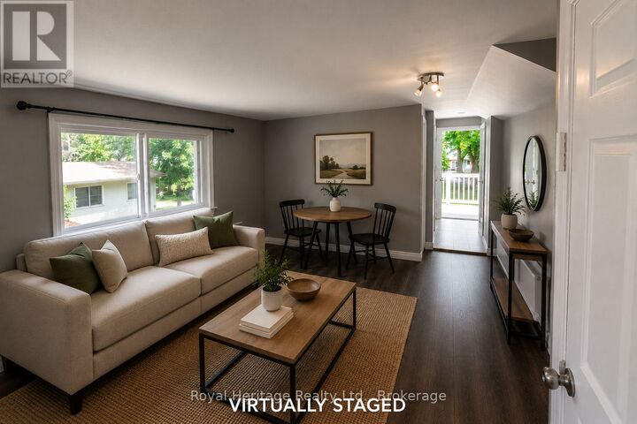 Property Photo:  