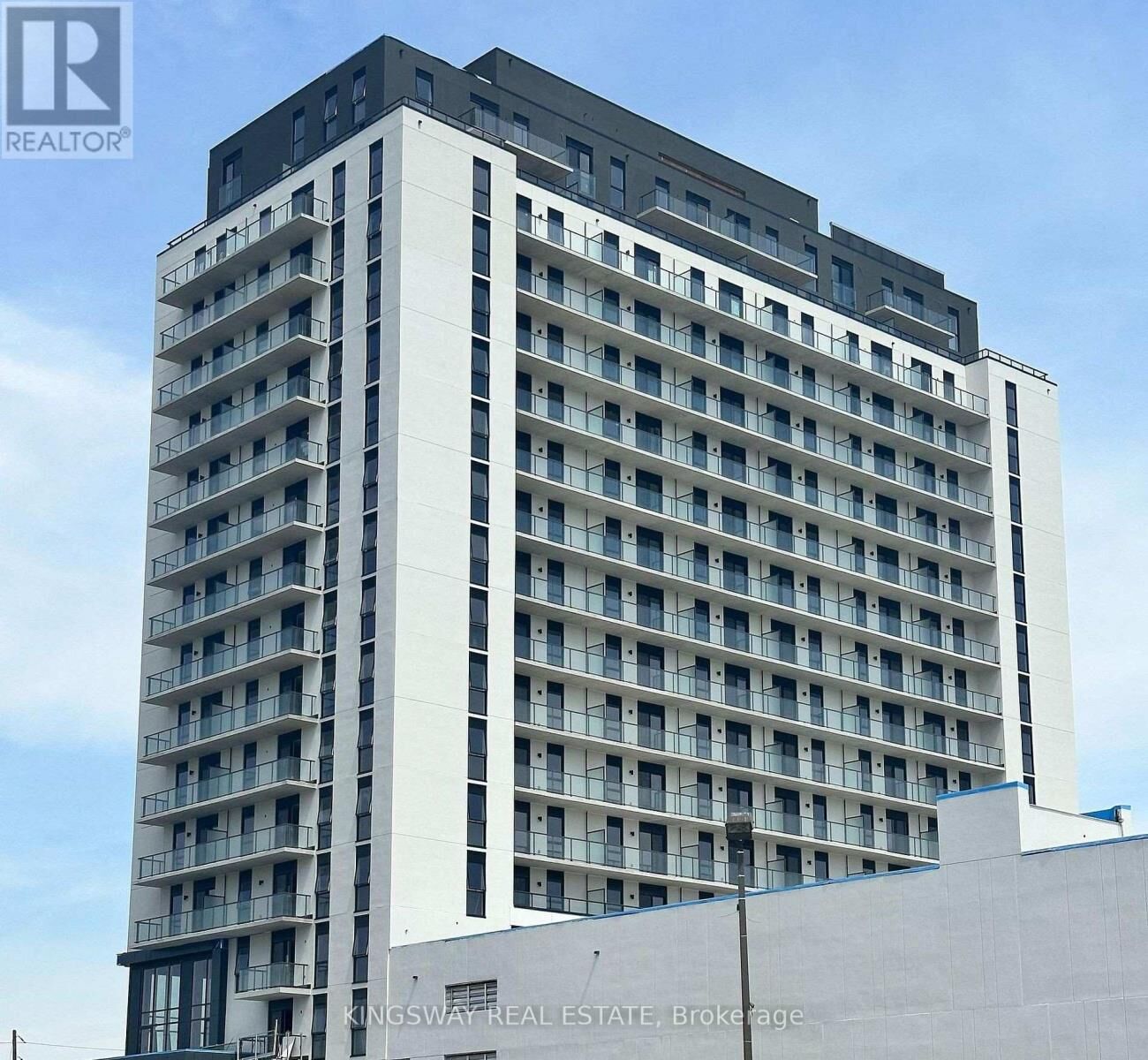 Property Photo:  33 Erie Avenue 1013  ON N3S 2E7 