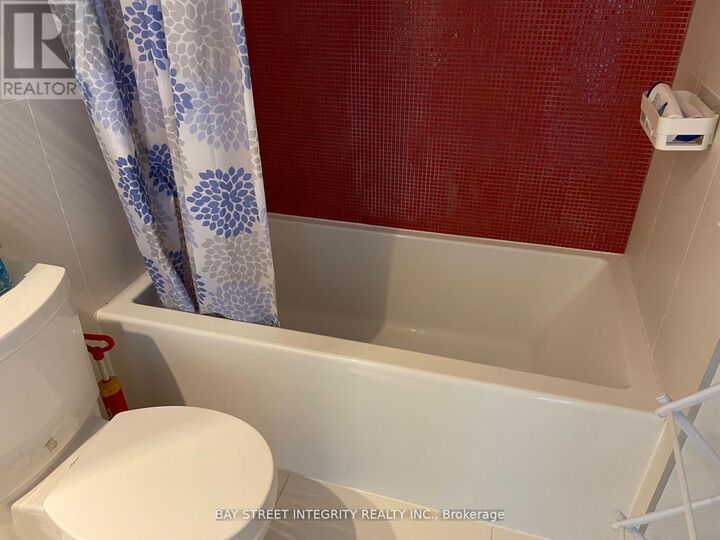 Property Photo:  125 Peter Street 2109  ON M5V 0M2 