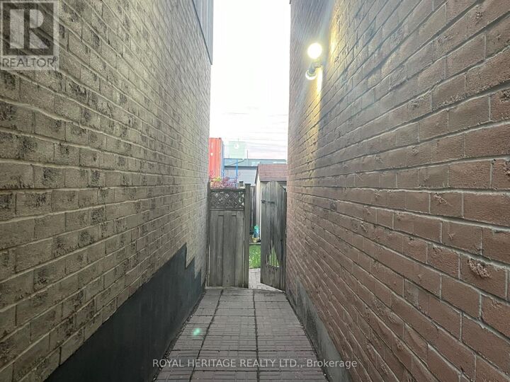 Property Photo: 1633 Marshcourt Drive Basement ON L1V 6G8