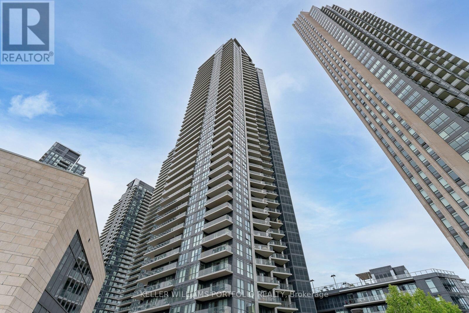 Property Photo:  10 Park Lawn Road 524  ON M8V 0H9 