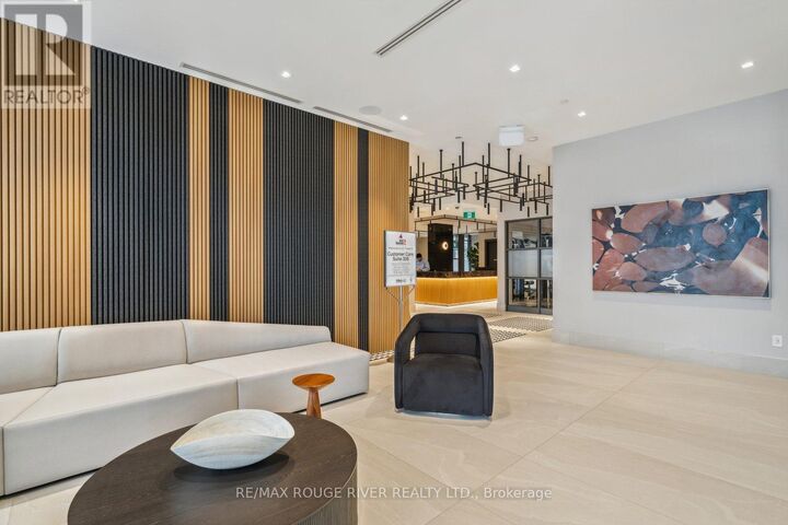 Property Photo: 2545 Simcoe Street North 728 ON L1L 0W3