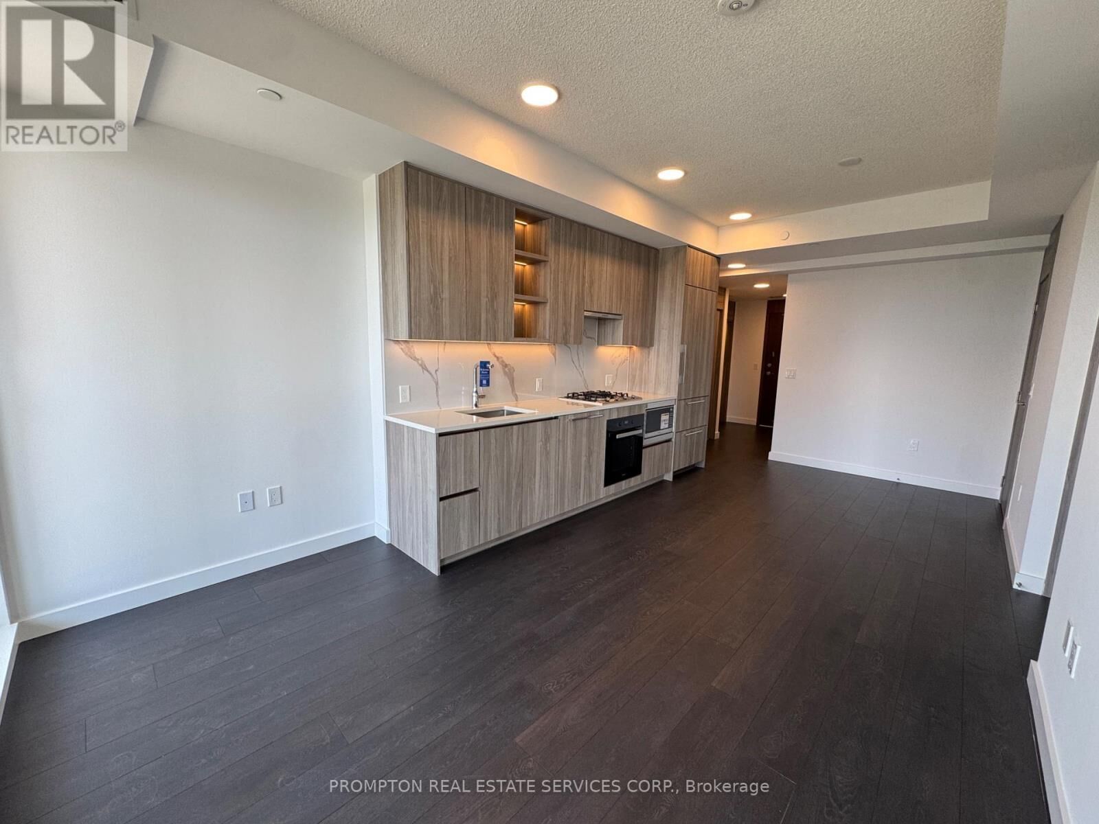 Property Photo:  18 Esther Shiner Boulevard 1115  ON M2K 0J7 