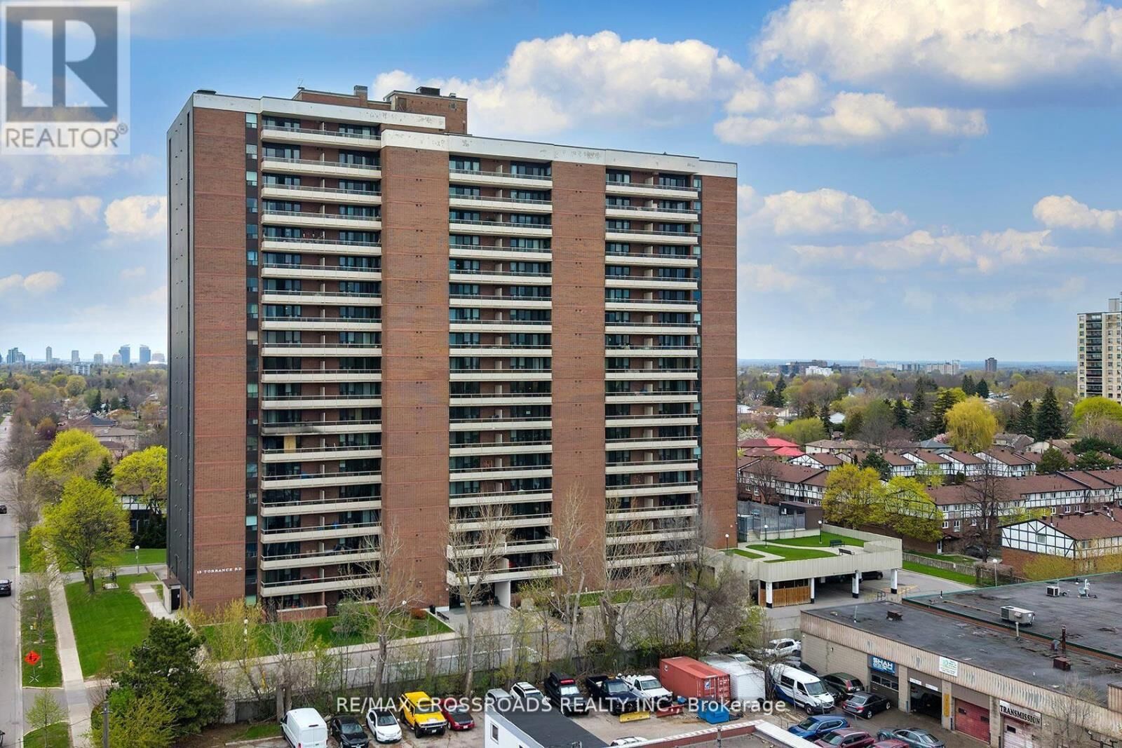 Property Photo:  15 Torrance Road 411  ON M1J 3K2 