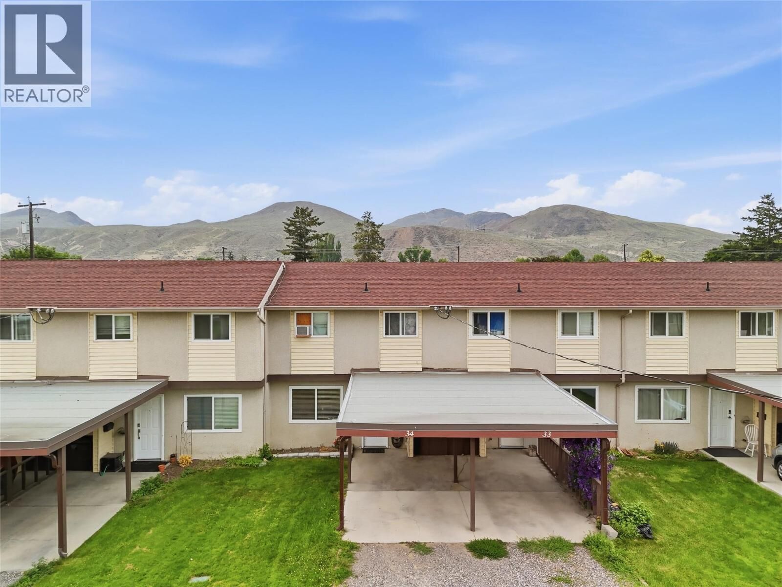 Property Photo:  1697 Greenfield Avenue 34  BC V2B 4N5 