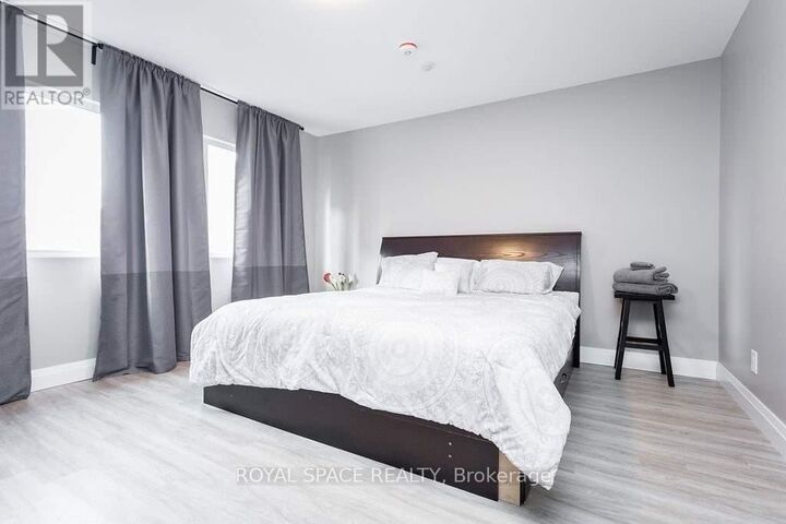 Property Photo:  73 King Street East 1  ON L8N 1A5 