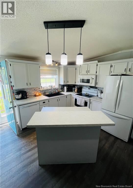 Property Photo:  3 Cedar Crescent  NB E9E 0C1 