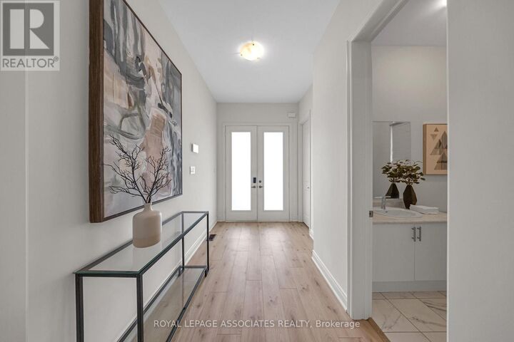 Property Photo:  2215 Beckman Crescent Upper  ON L1L 0W8 