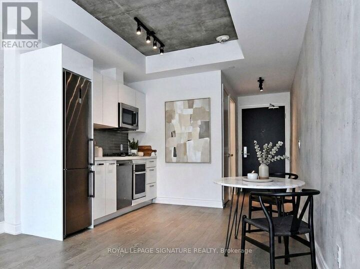 Property Photo: 608 Richmond Street West 514 ON M5V 1Y9